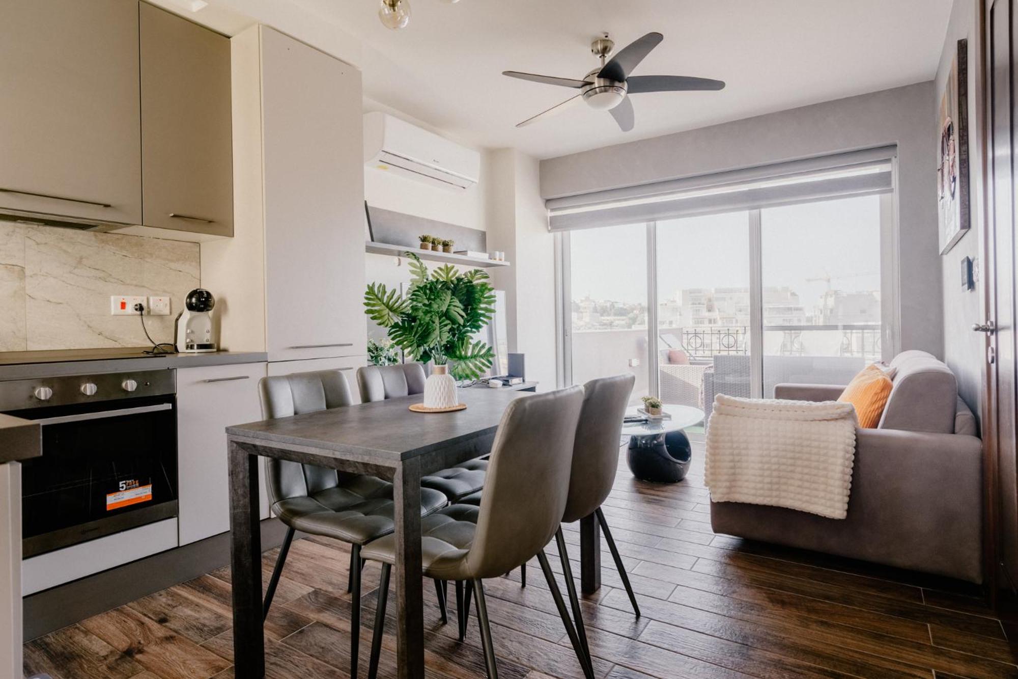 La88 Bayview Penthouse With Jacuzzi Apartment Sliema Exterior photo
