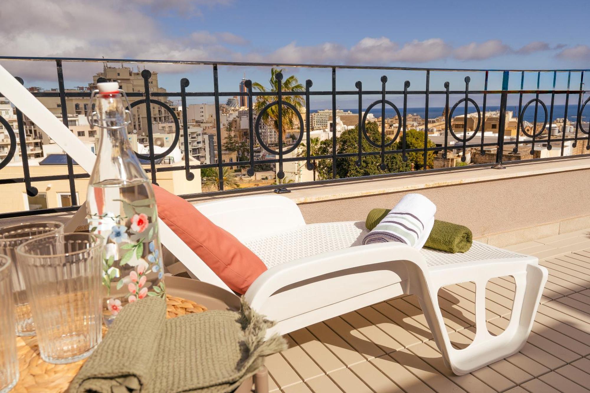 La88 Bayview Penthouse With Jacuzzi Apartment Sliema Exterior photo